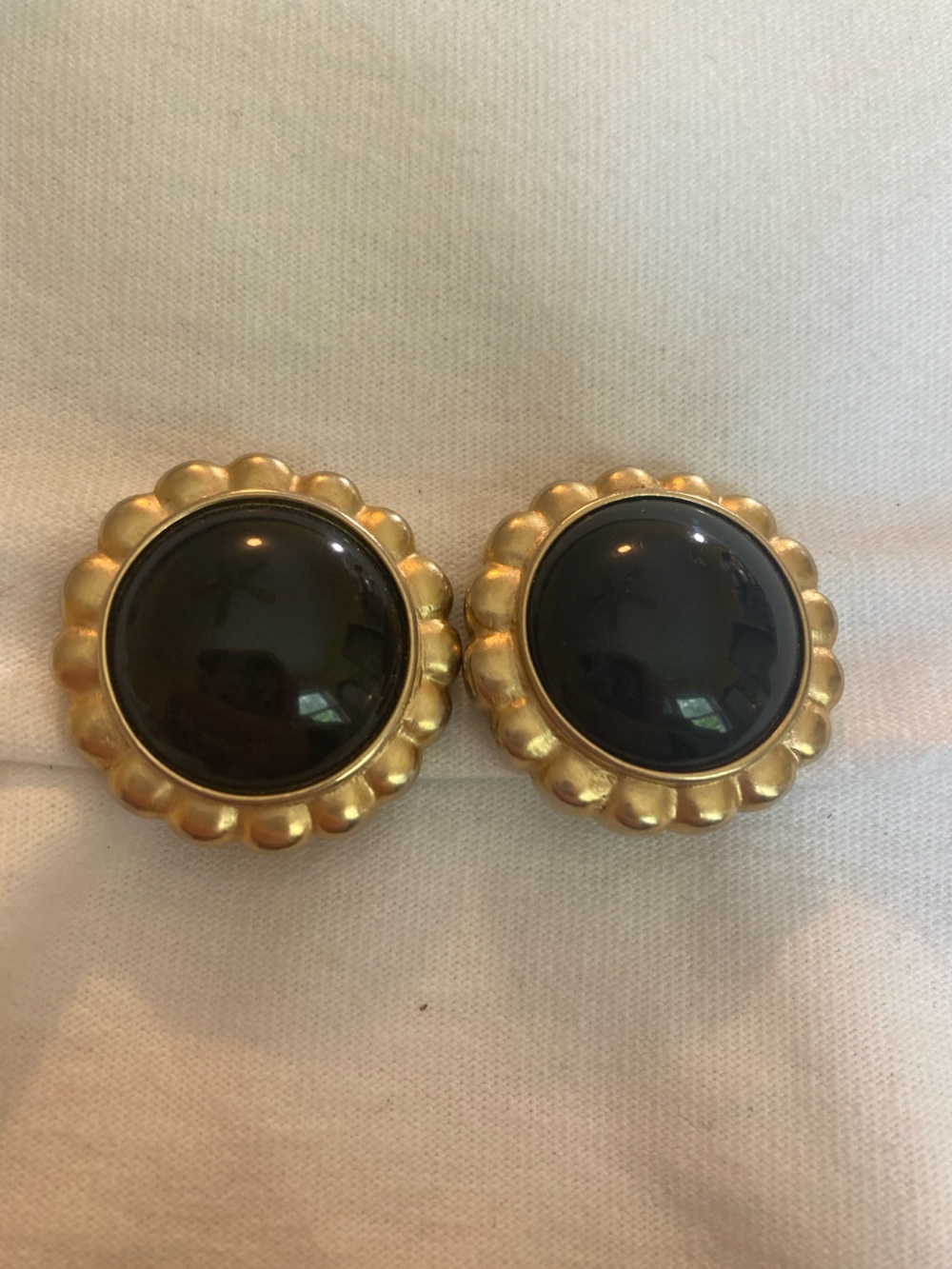 FO Fernando Originals Signed Vintage Clip Earrings with Black Stone